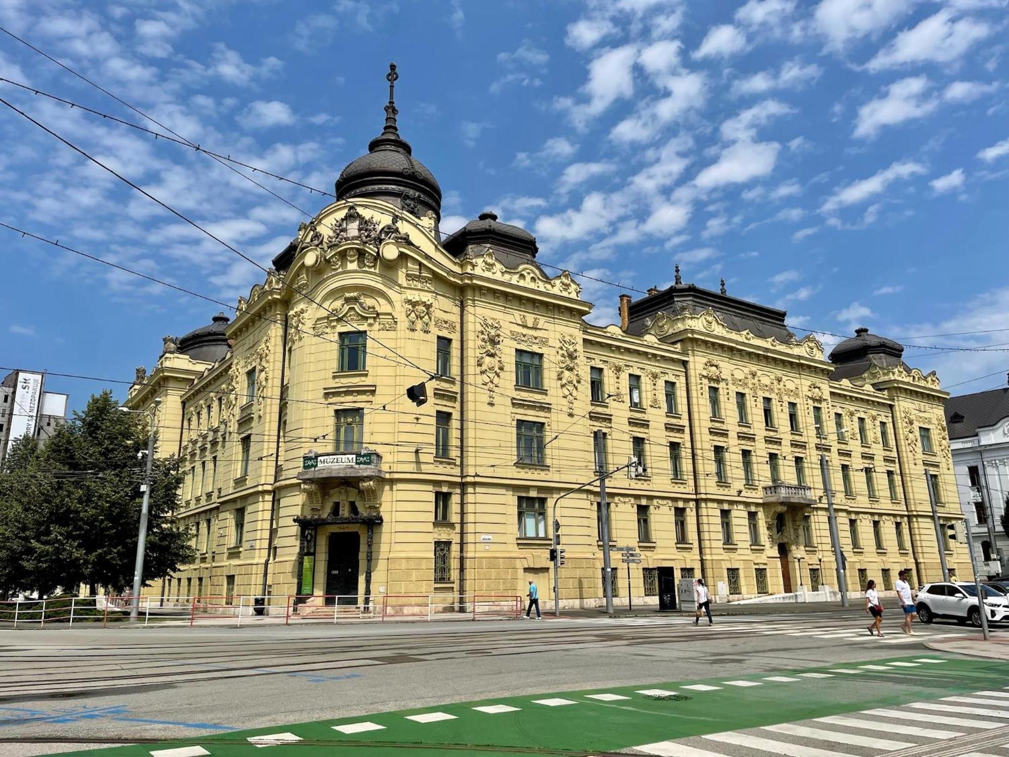 Central Apartment New Studio Кошице Экстерьер фото